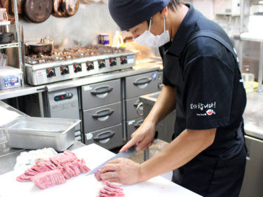 山陰で人気の焼肉・韓国料理屋 厨房スタッフ